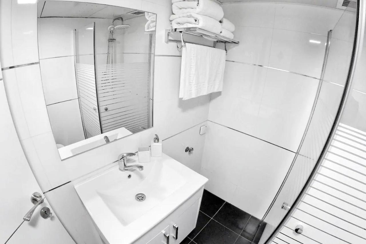 Family Garden & Free Parking Apartment Eilat